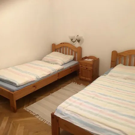 Kuria Vendeghaz Guest house
